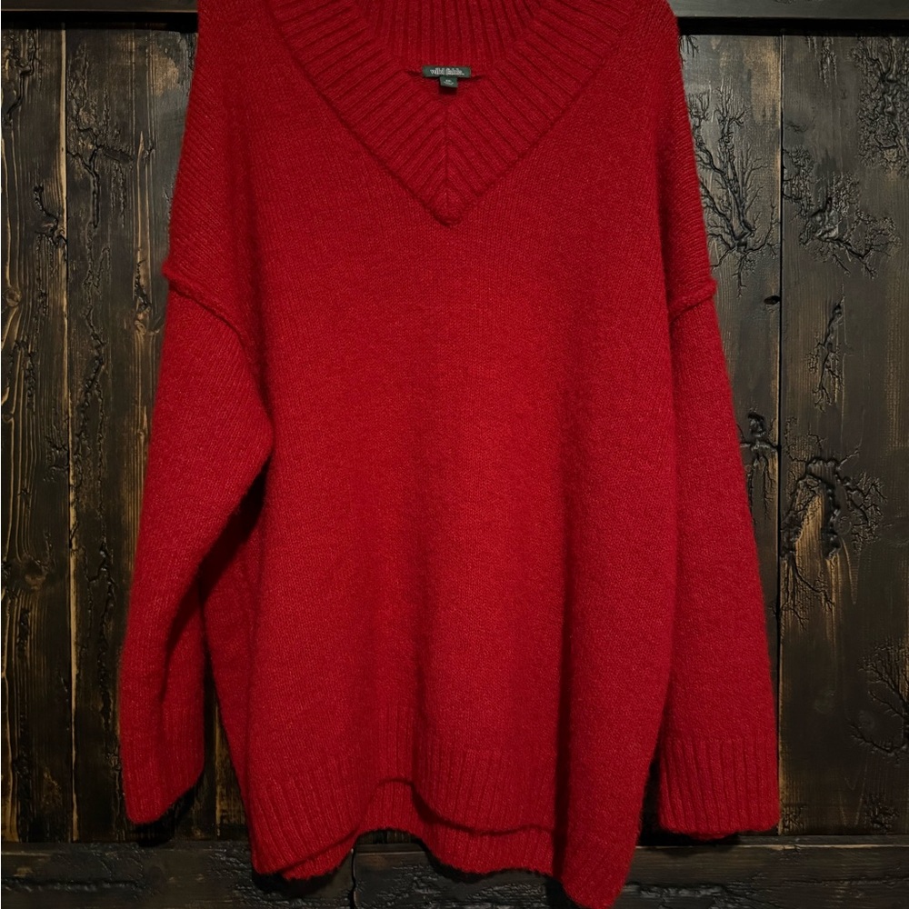 ✨ Cozy Red V-Neck Sweater – Perfect for the Holidays! ✨